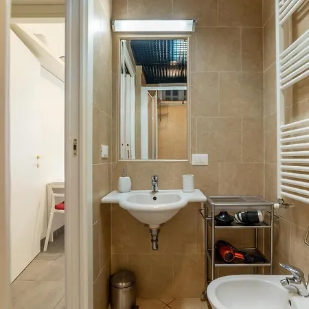 Trastevere Cozy And Comfortable Flat * Rome